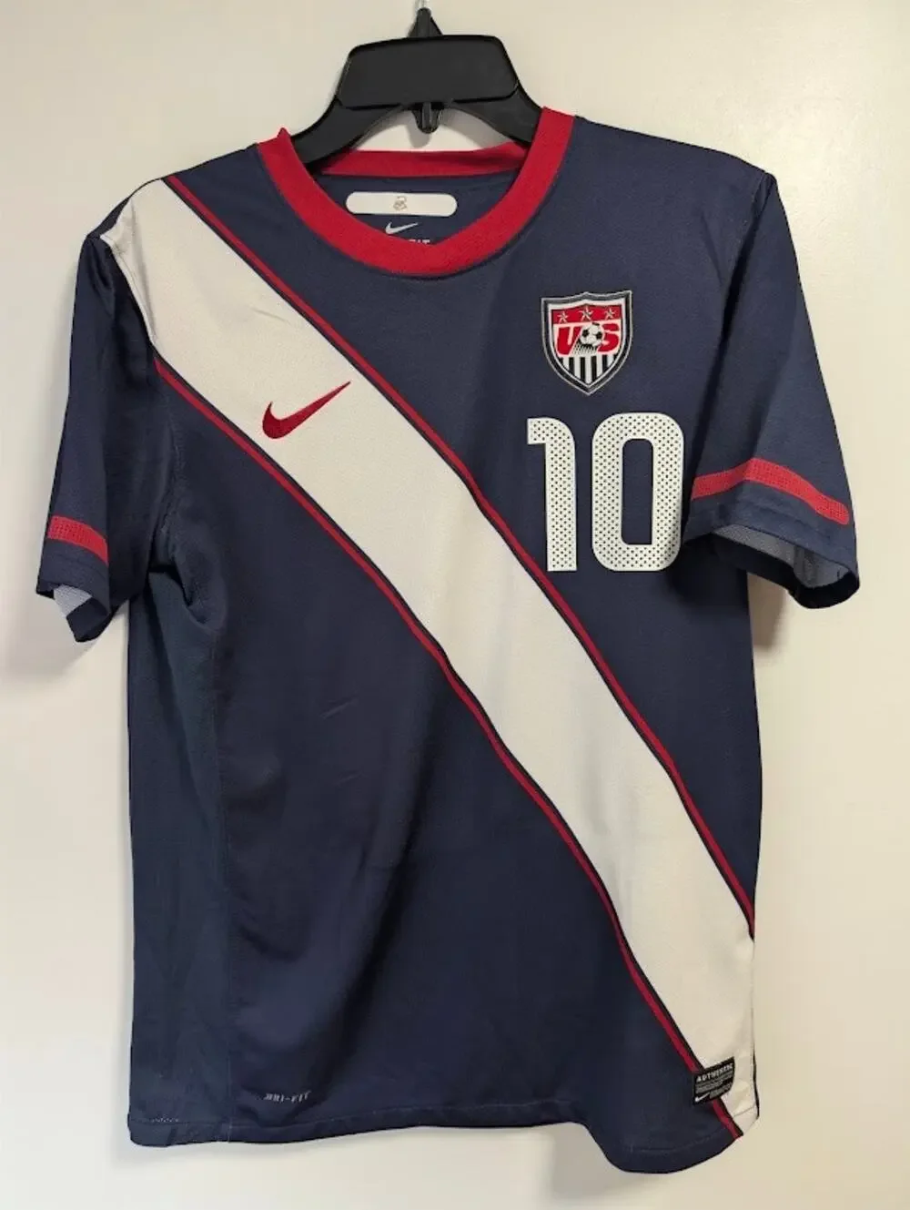 USA 2010 Away Landon Donovan Jersey Youth XL